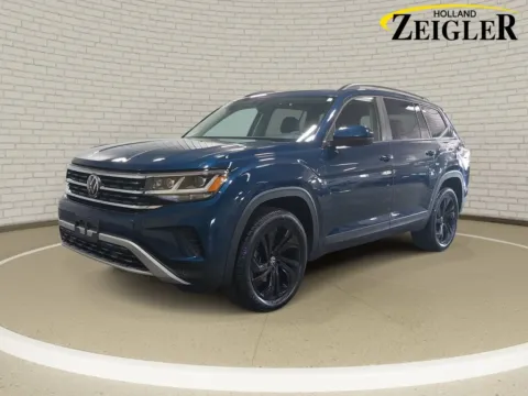 Blue 2022 Volkswagen Atlas 3.6L V6 SE w/Technology for sale in Holland, MI