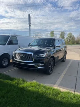 Black 2023 INFINITI QX80 Sensory for sale in Holland, MI