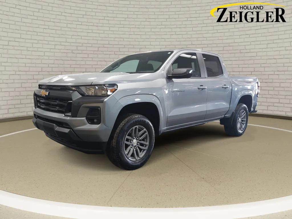 Gray 2023 Chevrolet Colorado LT for sale in Holland, MI