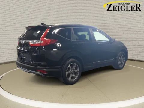 More photos of 2017 Honda CR-V EX at Zeigler GMC of Holland, MI