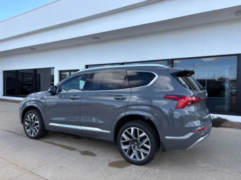 More photos of 2023 Hyundai Santa Fe Calligraphy at Zeigler GMC of Holland, MI