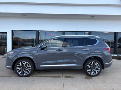 More photos of 2023 Hyundai Santa Fe Calligraphy at Zeigler GMC of Holland, MI