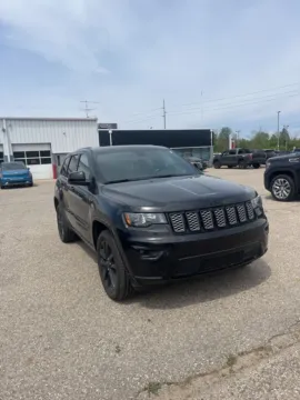Photos of 2019 Jeep Grand Cherokee Altitude for sale in Holland, MI at Zeigler GMC of Holland