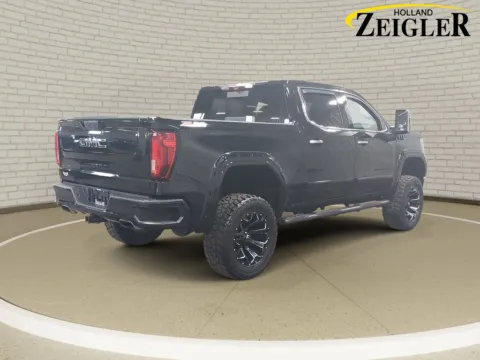 More photos of 2021 GMC Sierra 1500 SLT at Zeigler GMC of Holland, MI