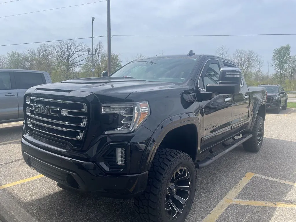 Black 2021 GMC Sierra 1500 SLT for sale in Holland, MI