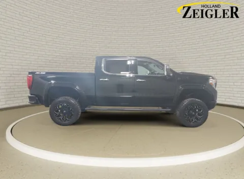 More photos of 2021 GMC Sierra 1500 SLT at Zeigler GMC of Holland, MI