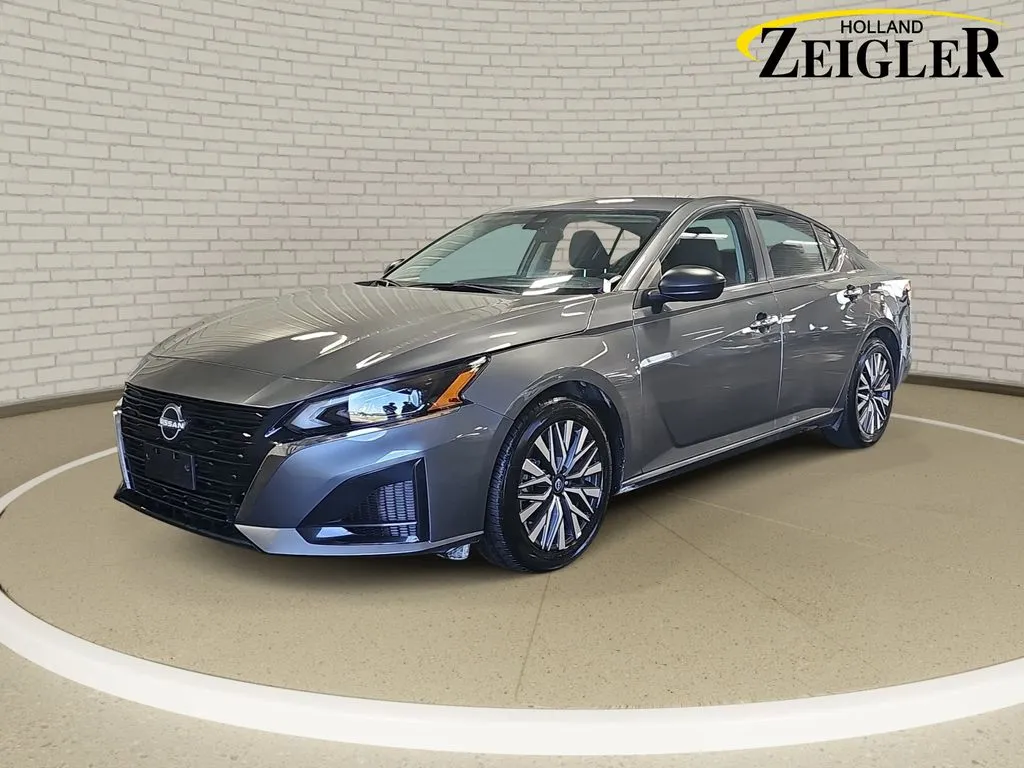 Gray 2025 Nissan Altima 2.5 SV for sale in Holland, MI