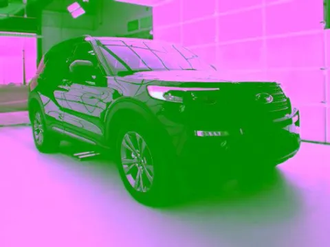 Black 2022 Ford Explorer XLT for sale in Holland, MI