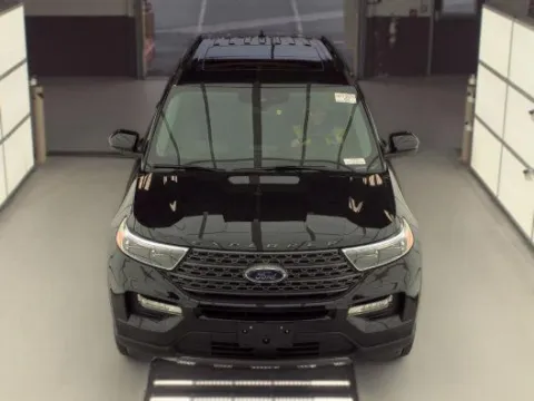 More photos of 2022 Ford Explorer XLT at Zeigler GMC of Holland, MI
