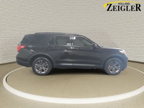 More photos of 2022 Ford Explorer XLT at Zeigler GMC of Holland, MI