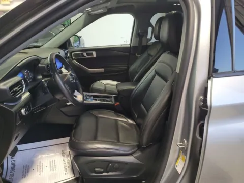 Another view of 2022 Ford Explorer XLT for sale in Holland, MI at Zeigler GMC of Holland