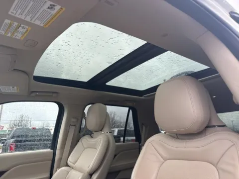 More photos of 2020 Lincoln Navigator Reserve at Zeigler GMC of Holland, MI