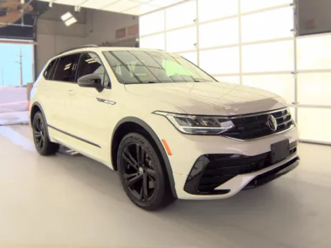 White 2023 Volkswagen Tiguan 2.0T SE R-Line Black for sale in Holland, MI