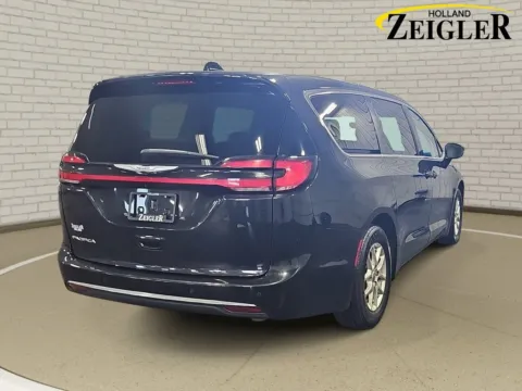 More photos of 2024 Chrysler Pacifica Touring L at Zeigler GMC of Holland, MI