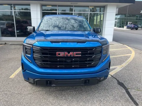 More photos of 2023 GMC Sierra 1500 Elevation at Zeigler GMC of Holland, MI