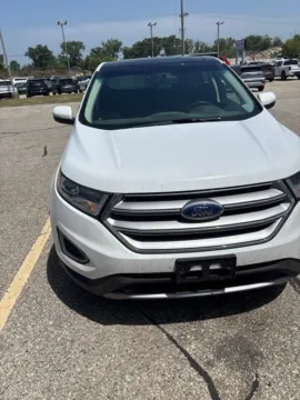 More photos of 2018 Ford Edge SEL at Zeigler GMC of Holland, MI