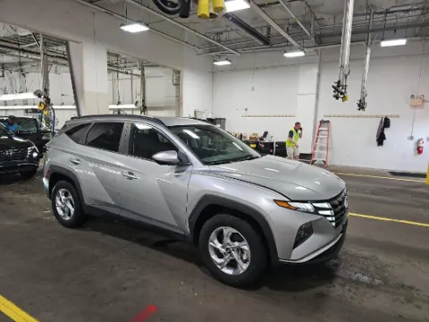 Silver 2024 Hyundai Tucson SEL for sale in Holland, MI