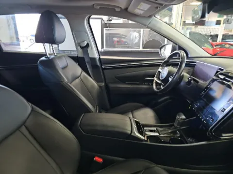 Photos of 2023 Hyundai Tucson SEL for sale in Holland, MI at Zeigler GMC of Holland
