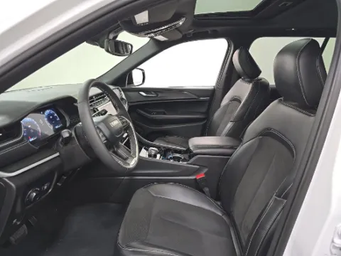 Photos of 2023 Jeep Grand Cherokee Altitude X for sale in Holland, MI at Zeigler GMC of Holland