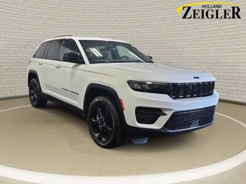 Another view of 2023 Jeep Grand Cherokee Altitude X for sale in Holland, MI at Zeigler GMC of Holland