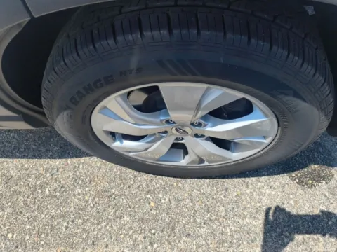 More photos of 2023 Subaru Ascent at Zeigler GMC of Holland, MI
