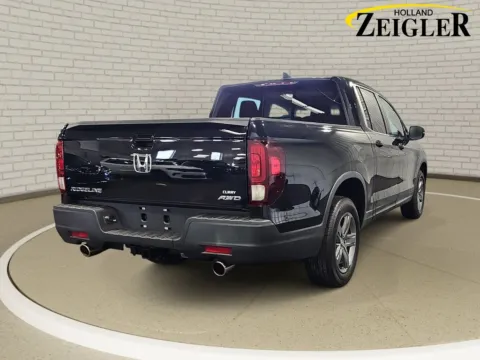More photos of 2023 Honda Ridgeline RTL at Zeigler GMC of Holland, MI