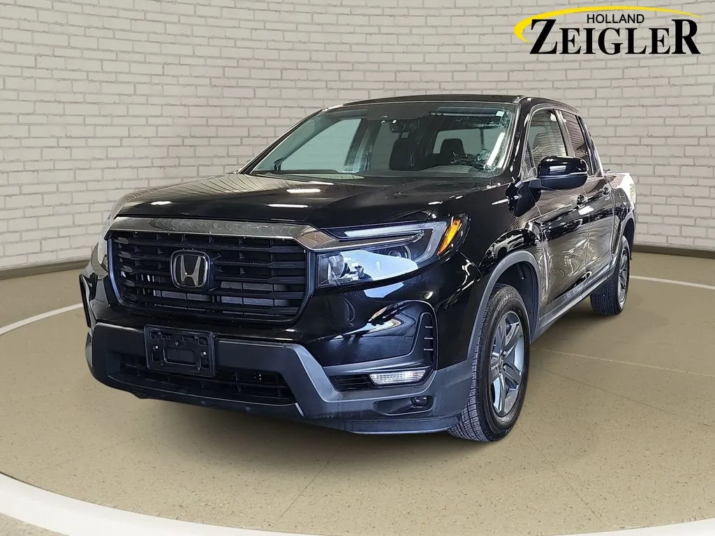 Black 2023 Honda Ridgeline RTL for sale in Holland, MI