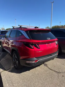 More photos of 2022 Hyundai Tucson SEL at Zeigler GMC of Holland, MI