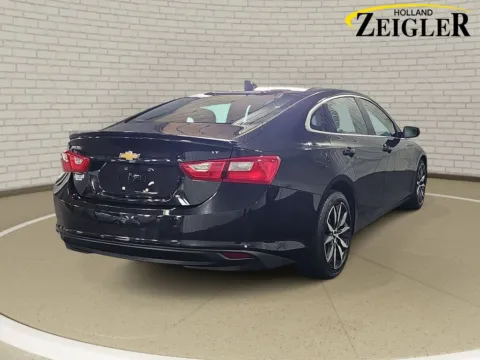 More photos of 2018 Chevrolet Malibu LT at Zeigler GMC of Holland, MI