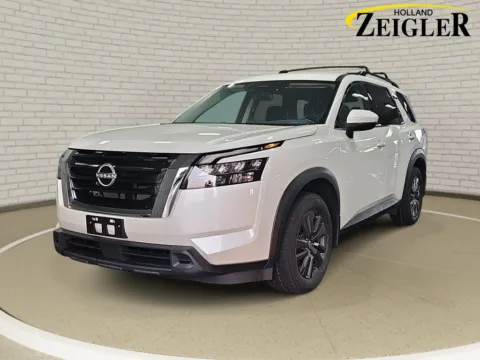 White 2024 Nissan Pathfinder SV for sale in Holland, MI