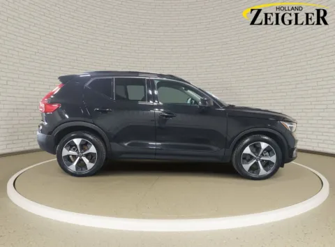 More photos of 2024 Volvo XC40 B5 Plus Dark Theme at Zeigler GMC of Holland, MI
