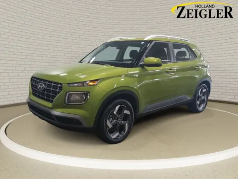Green 2024 Hyundai Venue SEL for sale in Holland, MI