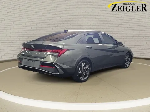 More photos of 2025 Hyundai Elantra SEL Convenience at Zeigler GMC of Holland, MI