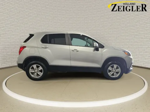 More photos of 2020 Chevrolet Trax LS at Zeigler GMC of Holland, MI