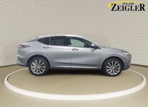 More photos of 2025 Buick Envista Avenir at Zeigler GMC of Holland, MI