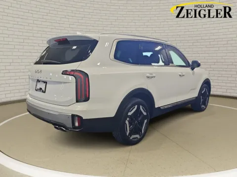 More photos of 2023 Kia Telluride EX at Zeigler GMC of Holland, MI
