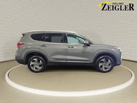 More photos of 2023 Hyundai Santa Fe SEL at Zeigler GMC of Holland, MI