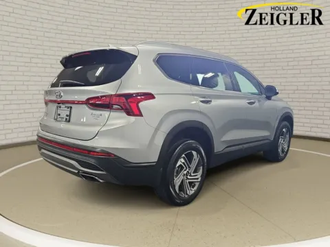 More photos of 2023 Hyundai Santa Fe SEL at Zeigler GMC of Holland, MI