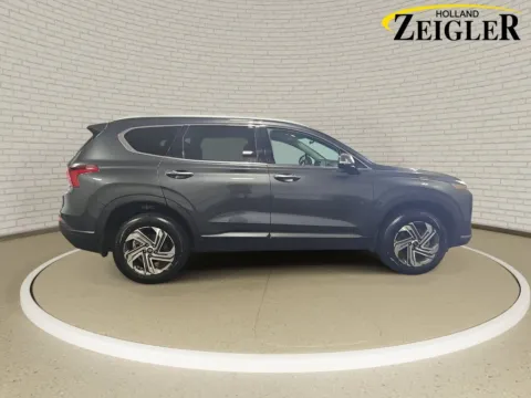 More photos of 2023 Hyundai Santa Fe SEL at Zeigler GMC of Holland, MI