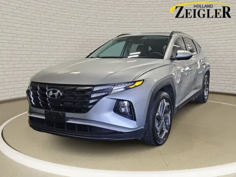 Silver 2023 Hyundai Tucson SEL for sale in Holland, MI