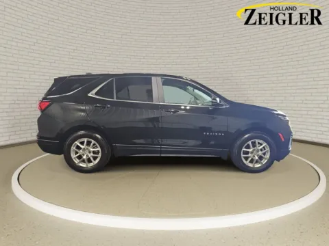 More photos of 2022 Chevrolet Equinox LT at Zeigler GMC of Holland, MI