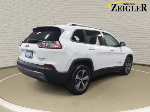 More photos of 2019 Jeep Cherokee Limited at Zeigler GMC of Holland, MI