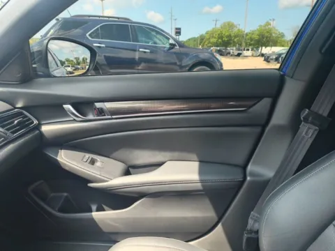 More photos of 2022 Honda Accord Sport at Zeigler GMC of Holland, MI