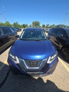 Another view of 2017 Nissan Rogue SL for sale in Holland, MI at Zeigler GMC of Holland