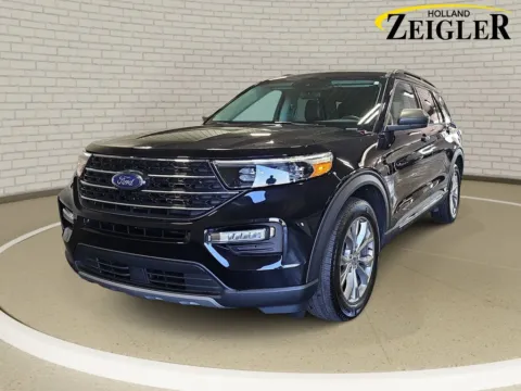 Black 2023 Ford Explorer XLT for sale in Holland, MI