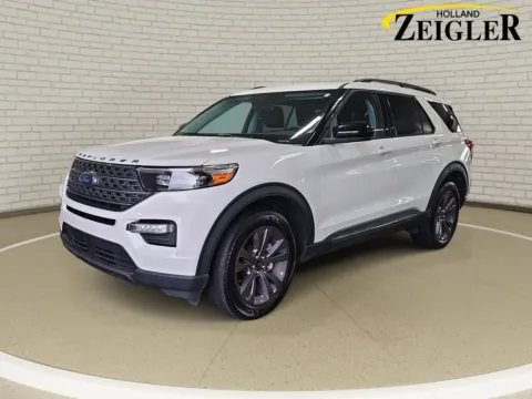 White 2024 Ford Explorer XLT for sale in Holland, MI