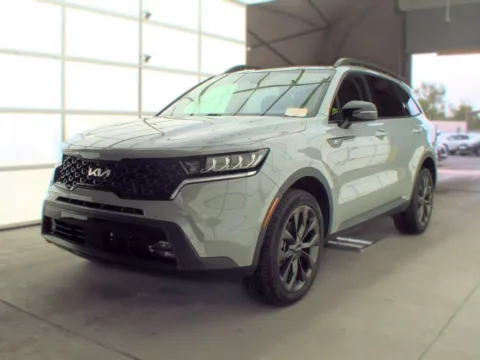 Gray 2023 Kia Sorento X-Line EX for sale in Holland, MI