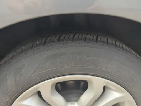 More photos of 2019 Chevrolet Cruze LT at Zeigler GMC of Holland, MI