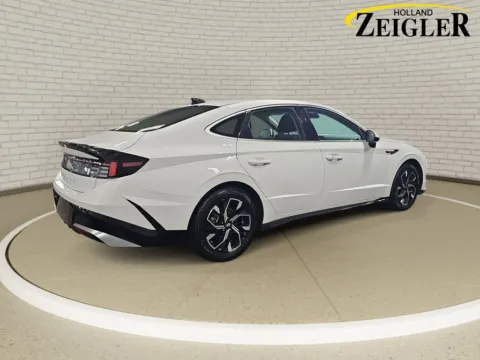 More photos of 2025 Hyundai Sonata SEL at Zeigler GMC of Holland, MI