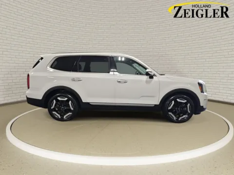 More photos of 2024 Kia Telluride S at Zeigler GMC of Holland, MI